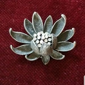 Flower Brooch, Silver Patina - EUC